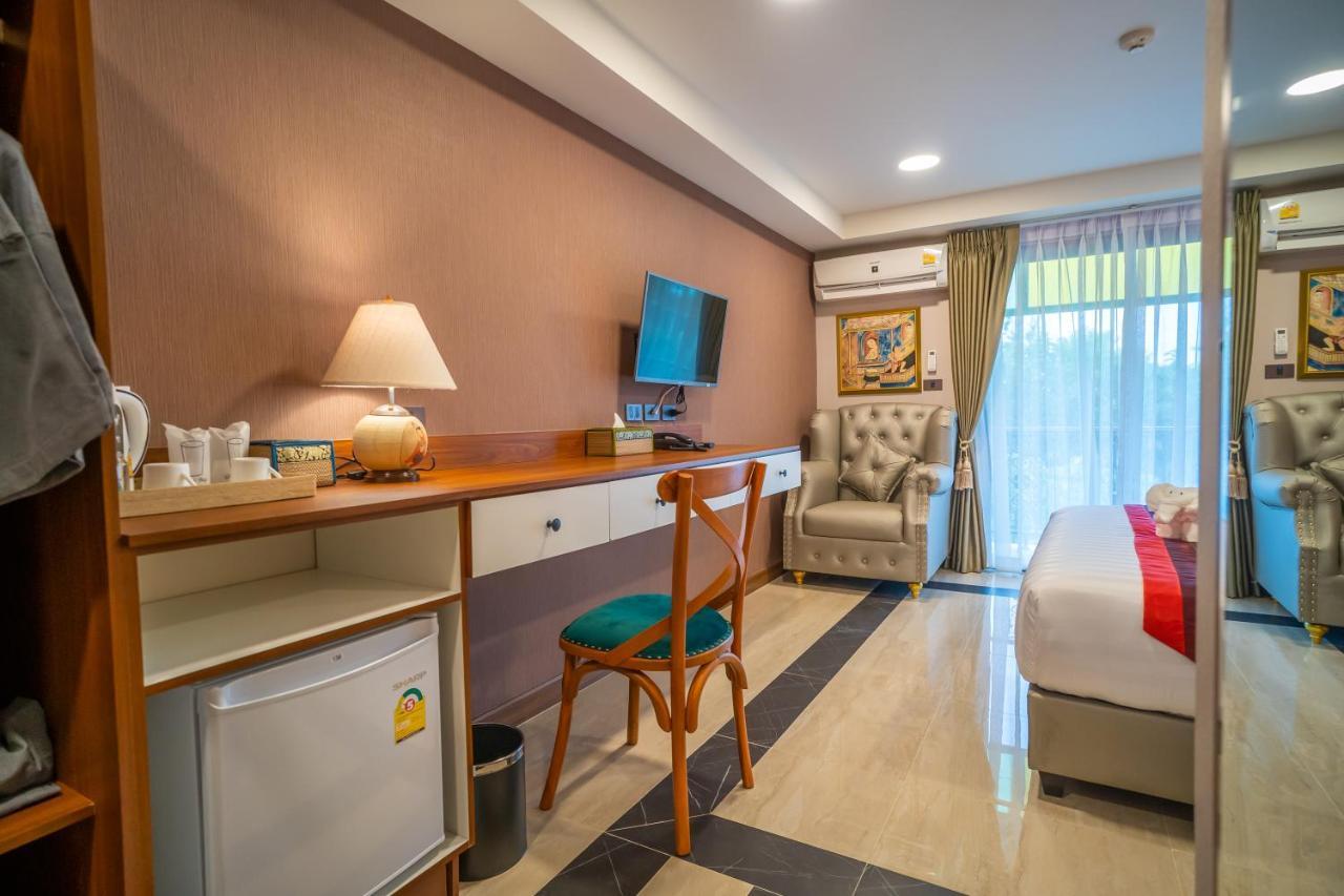Siri Nakornpink Chiang Mai Hotel Sha Plus Exterior photo